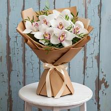 Букет цветов из:  Орхидеи и Розы в Малгобеке